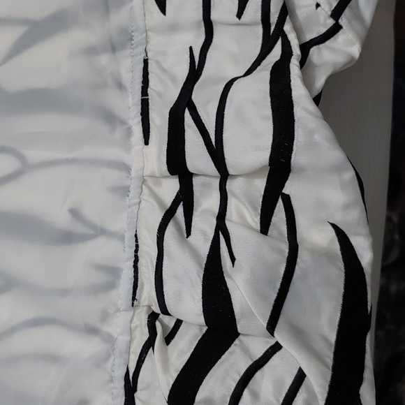 D & Y Women's Size Large Lined Crop Jacket - Picture 5 of 7